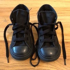 2for1 Converse BONUS second pair of shoes for free